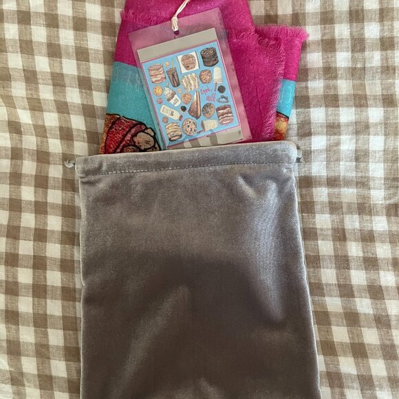 Milk Bar scarf - NWT - Picture 5 of 7